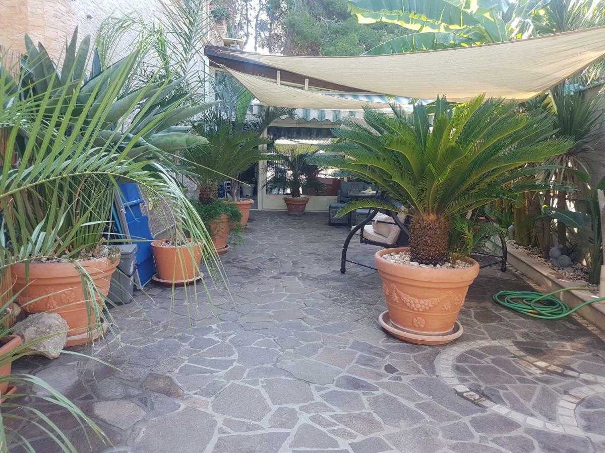 Villa Relax Sul Mare غالّيبولي المظهر الخارجي الصورة